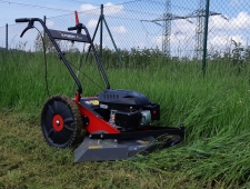 PUBERT FIRST 55P - pojezdová sekačka na vysokou trávu